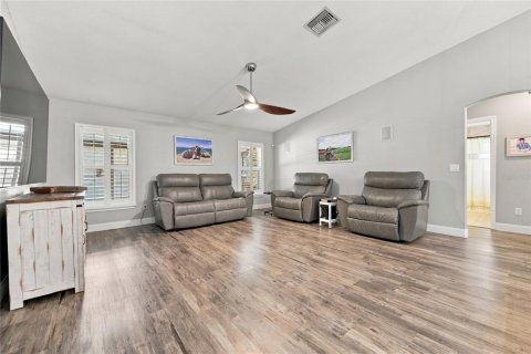 Casa en venta en Ocala, Florida, 5 dormitorios, 309.83 m2 № 2420226 - foto 18