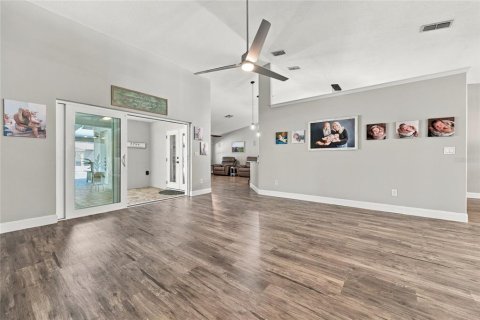 Casa en venta en Ocala, Florida, 5 dormitorios, 309.83 m2 № 2420226 - foto 17