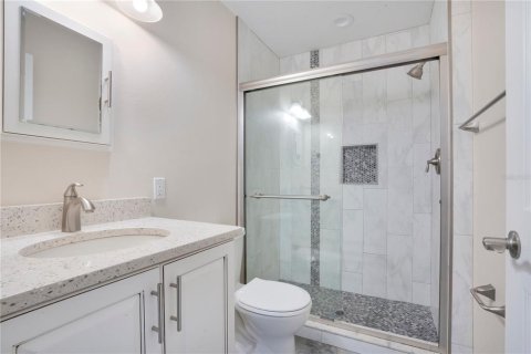 Duplex in New Smyrna Beach, Florida 2 bedrooms, 116.31 sq.m. № 2218878 - photo 23