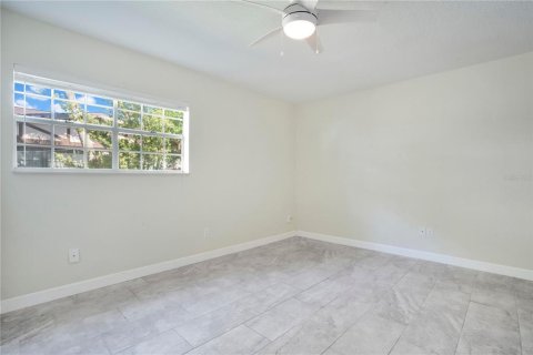 Duplex in New Smyrna Beach, Florida 2 bedrooms, 116.31 sq.m. № 2218878 - photo 21