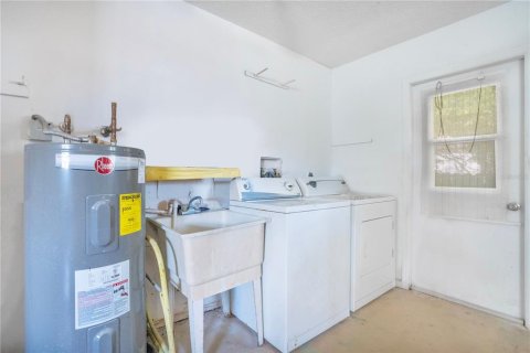 Duplex in New Smyrna Beach, Florida 2 bedrooms, 116.31 sq.m. № 2218878 - photo 25