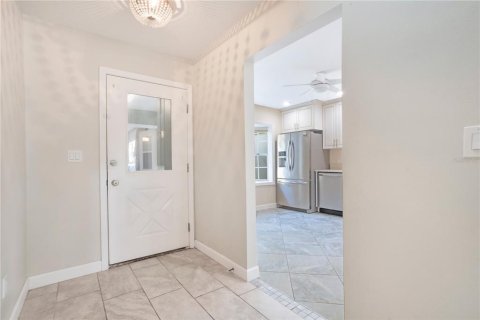 Duplex in New Smyrna Beach, Florida 2 bedrooms, 116.31 sq.m. № 2218878 - photo 10