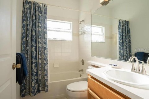 House in Bradenton, Florida 4 bedrooms, 168.71 sq.m. № 2393964 - photo 22