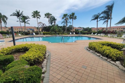 Condo in Sarasota, Florida, 2 bedrooms  № 1666693 - photo 10