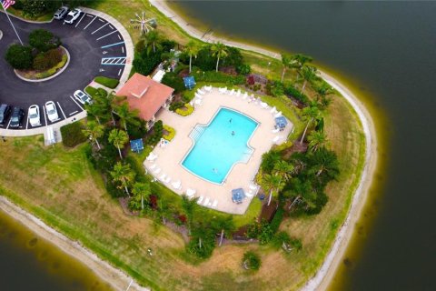 Condo in Sarasota, Florida, 2 bedrooms  № 1666693 - photo 11