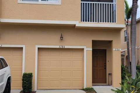 Condo in Sarasota, Florida, 2 bedrooms  № 1666693 - photo 2
