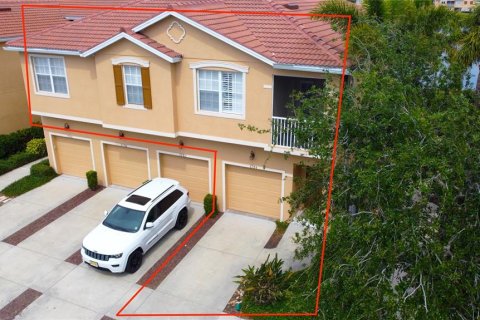 Condo in Sarasota, Florida, 2 bedrooms  № 1666693 - photo 5