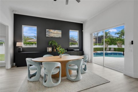 House in Oviedo, Florida 5 bedrooms, 290.6 sq.m. № 1598407 - photo 11