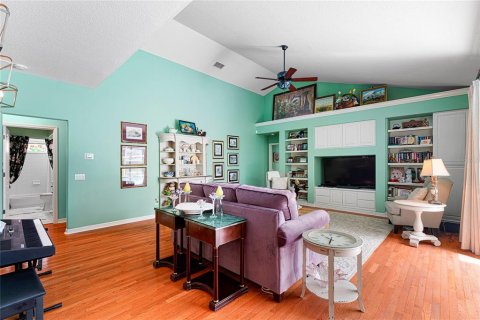 Casa en venta en Tampa, Florida, 4 dormitorios, 255.39 m2 № 1780415 - foto 13