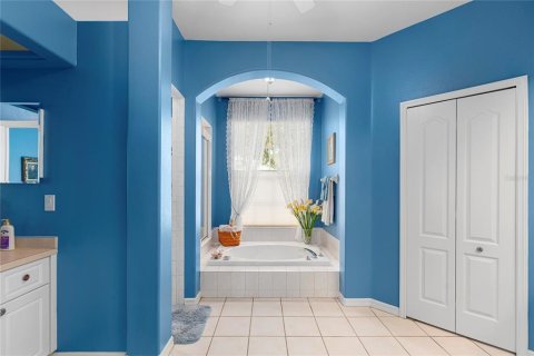 Casa en venta en Tampa, Florida, 4 dormitorios, 255.39 m2 № 1780415 - foto 22