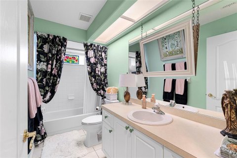 Casa en venta en Tampa, Florida, 4 dormitorios, 255.39 m2 № 1780415 - foto 28