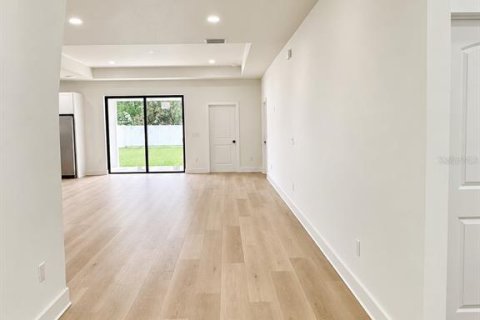 Villa ou maison à vendre à Tampa, Floride: 3 chambres, 203.27 m2 № 2398809 - photo 2