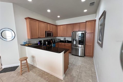 Villa ou maison à louer à Sarasota, Floride: 2 chambres, 143.91 m2 № 2422755 - photo 4