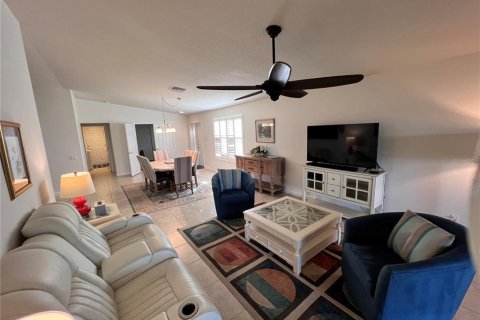 Villa ou maison à louer à Sarasota, Floride: 2 chambres, 143.91 m2 № 2422755 - photo 8