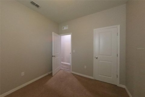 Villa ou maison à louer à Kissimmee, Floride: 3 chambres, 144.37 m2 № 2383914 - photo 11