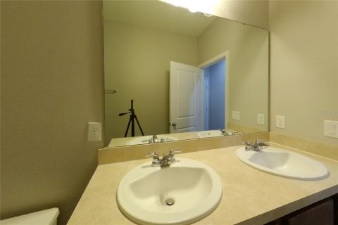 Villa ou maison à louer à Kissimmee, Floride: 3 chambres, 144.37 m2 № 2383914 - photo 13
