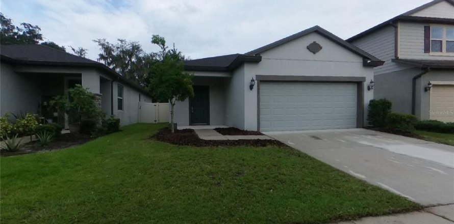 Villa ou maison à Kissimmee, Floride 3 chambres, 144.37 m2 № 2383914