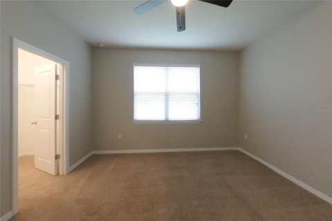 Villa ou maison à louer à Kissimmee, Floride: 3 chambres, 144.37 m2 № 2383914 - photo 7