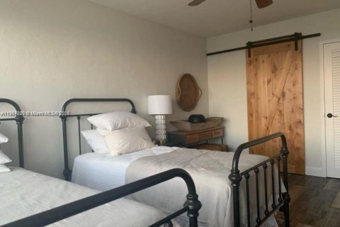 Copropriété à louer à Hollywood, Floride: 1 chambre, 75.44 m2 № 1963622 - photo 9