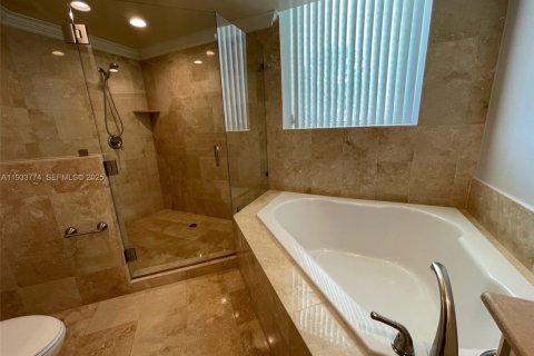 Condominio en alquiler en Hallandale Beach, Florida, 2 dormitorios, 132.39 m2 № 1992045 - foto 9