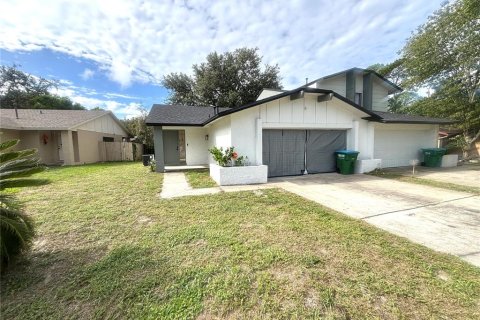 Casa en alquiler en Winter Springs, Florida, 3 dormitorios, 120.77 m2 № 1915144 - foto 1
