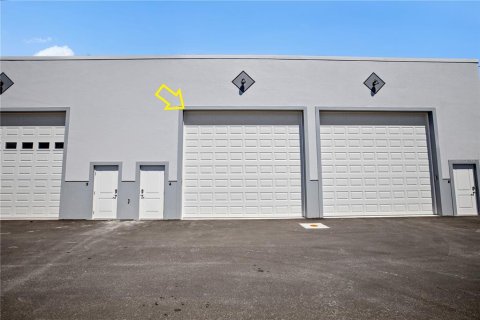 Propiedad comercial en venta en Rotonda, Florida № 1795176 - foto 1