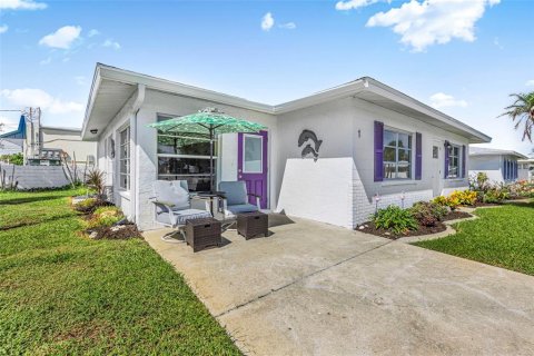 Condo in Englewood, Florida, 2 bedrooms  № 1903853 - photo 3