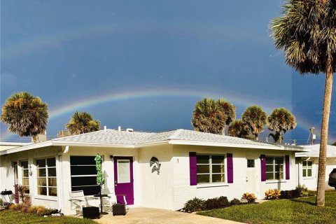 Condo in Englewood, Florida, 2 bedrooms  № 1903853 - photo 1