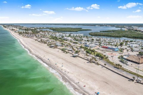 Condo in Englewood, Florida, 2 bedrooms  № 1903853 - photo 7