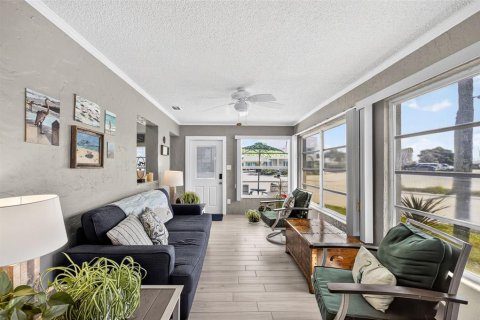 Condo in Englewood, Florida, 2 bedrooms  № 1903853 - photo 29