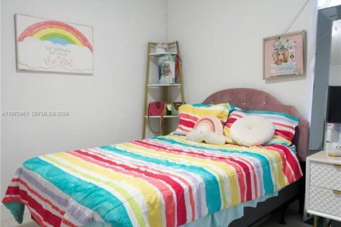 Купить виллу или дом в Майами-Гарденс, Флорида 3 спальни, 144.56м2, № 2032834 - фото 16