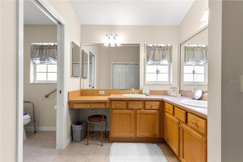Casa en venta en The Villages, Florida, 3 dormitorios, 178.19 m2 № 1758022 - foto 28