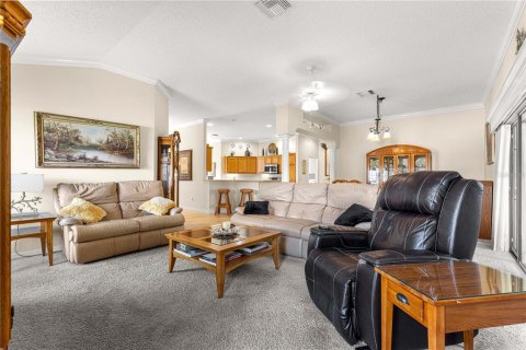 Casa en venta en The Villages, Florida, 3 dormitorios, 178.19 m2 № 1758022 - foto 18
