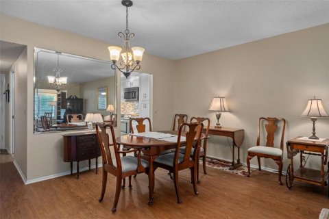 Condo in Clearwater, Florida, 2 bedrooms  № 1900812 - photo 15