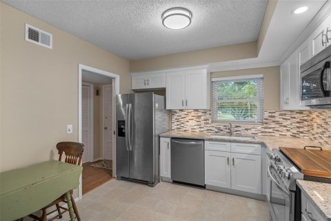 Condo in Clearwater, Florida, 2 bedrooms  № 1900812 - photo 21