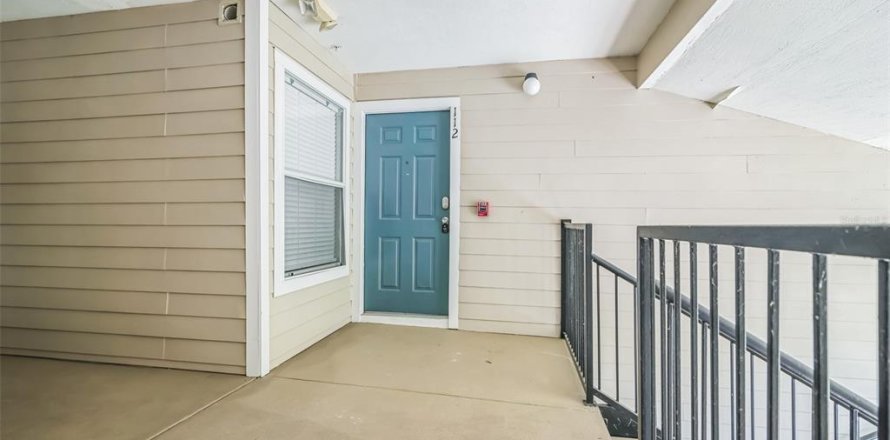 Condominio en Gainesville, Florida, 4 dormitorios № 1838081