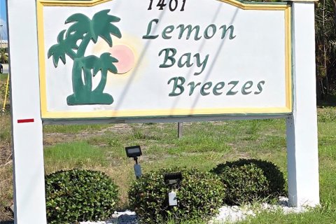 Condo in Englewood, Florida, 2 bedrooms  № 1786793 - photo 13