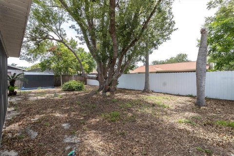 House in Port Richey, Florida 2 bedrooms, 98.85 sq.m. № 2396346 - photo 26