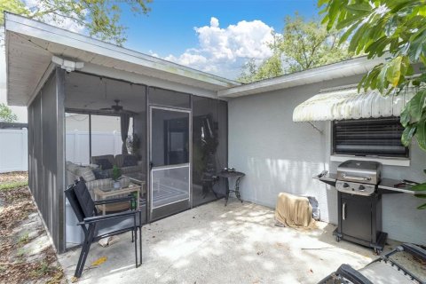 House in Port Richey, Florida 2 bedrooms, 98.85 sq.m. № 2396346 - photo 23