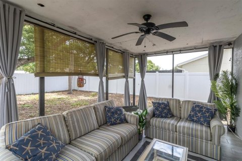 House in Port Richey, Florida 2 bedrooms, 98.85 sq.m. № 2396346 - photo 21