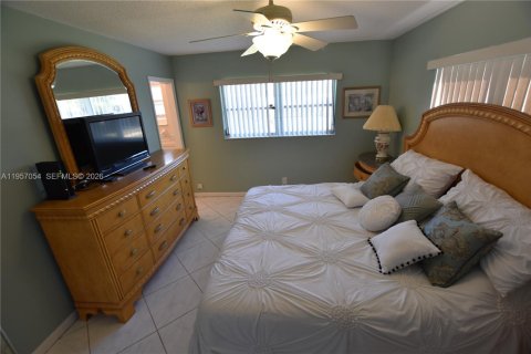 Casa en alquiler en West Palm Beach, Florida, 2 dormitorios, 84.54 m2 № 2011841 - foto 12