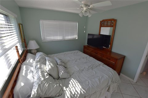 Casa en alquiler en West Palm Beach, Florida, 2 dormitorios, 84.54 m2 № 2011841 - foto 10