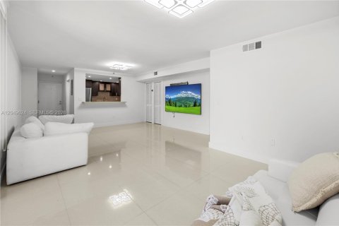 Copropriété à louer à Miami Beach, Floride: 1 chambre, 92.34 m2 № 2241613 - photo 9
