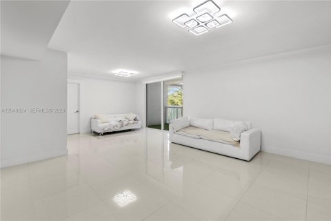 Copropriété à louer à Miami Beach, Floride: 1 chambre, 92.34 m2 № 2241613 - photo 7
