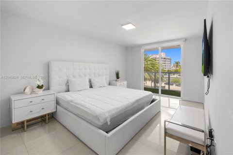 Copropriété à louer à Miami Beach, Floride: 1 chambre, 92.34 m2 № 2241613 - photo 10
