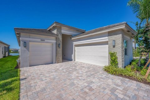 Villa ou maison à vendre à Wesley Chapel, Floride: 3 chambres, 229.84 m2 № 2416884 - photo 5