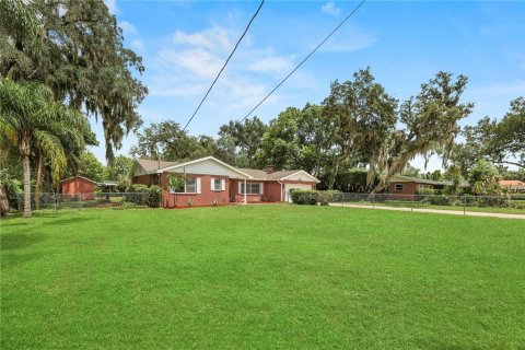 House in Valrico, Florida 3 bedrooms, 138.8 sq.m. № 2230663 - photo 28