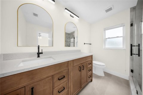 House in Valrico, Florida 3 bedrooms, 138.8 sq.m. № 2230663 - photo 25