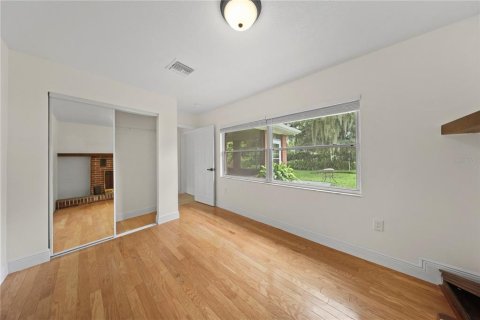House in Valrico, Florida 3 bedrooms, 138.8 sq.m. № 2230663 - photo 12