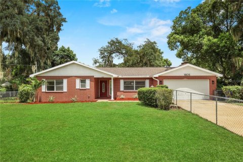 House in Valrico, Florida 3 bedrooms, 138.8 sq.m. № 2230663 - photo 2